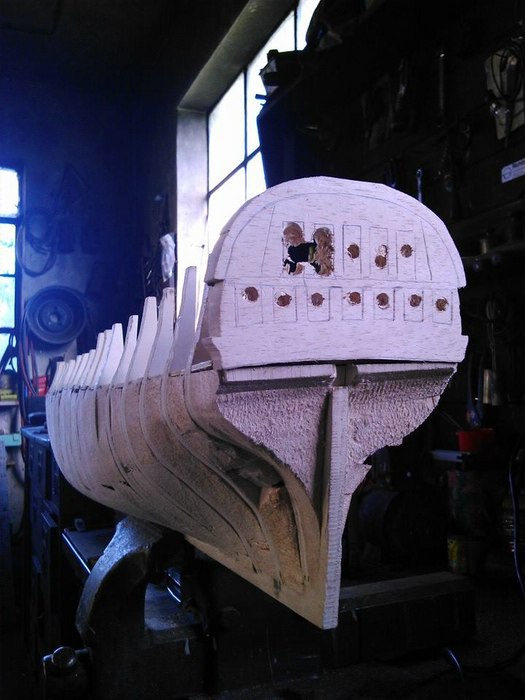 comp_Heck von hinten (HS) fern.jpg